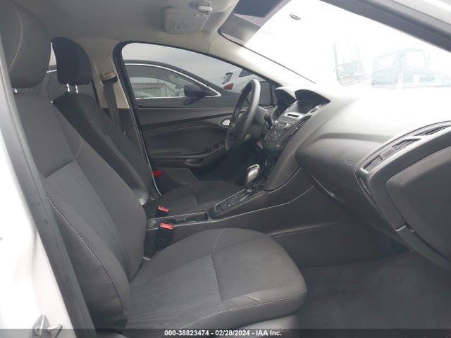 Ford FOCUS SE 2016 1FADP3F21GL208118 Image 5
