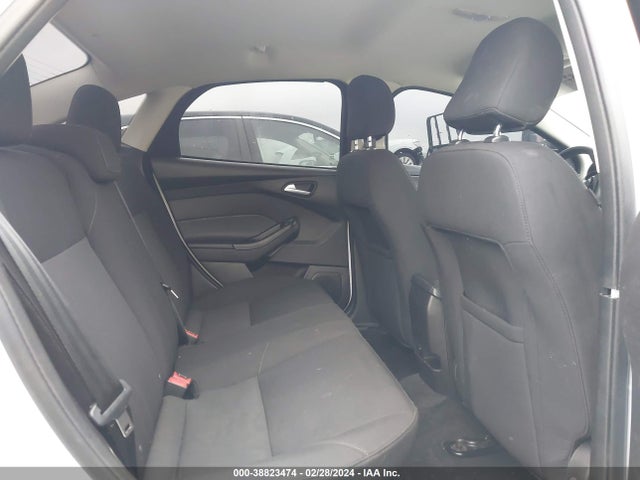 Ford FOCUS SE 2016 1FADP3F21GL208118 Image 8