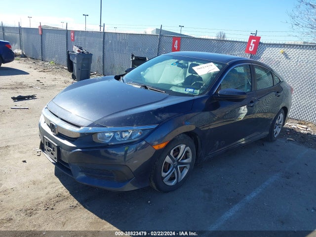 Honda Civic Lx 2018 2HGFC2F58JH579480 Image 2