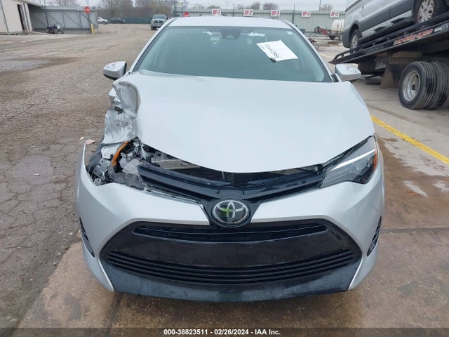 Toyota COROLLA LE 2018 5YFBURHE2JP809718 Image 13