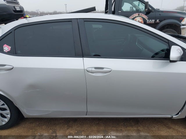 Toyota COROLLA LE 2018 5YFBURHE2JP809718 Image 14