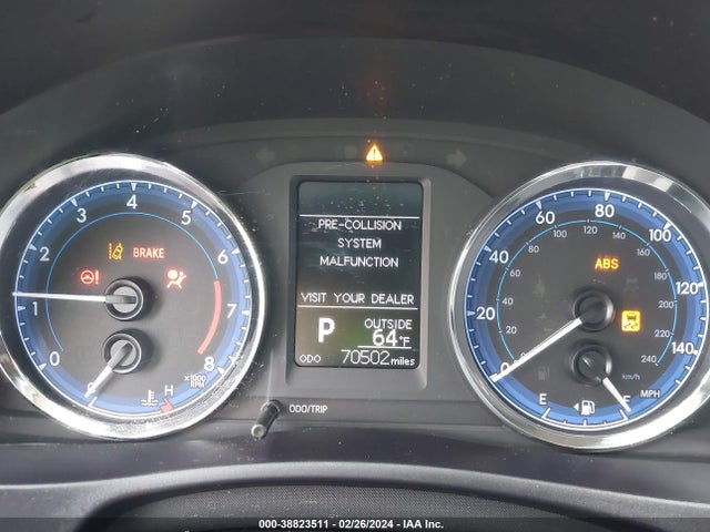 Toyota COROLLA LE 2018 5YFBURHE2JP809718 Image 7