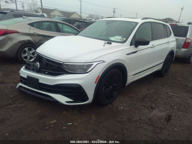 3VV8B7AX0NM145515 Volkswagen Tiguan 2.0t Se R-line Black