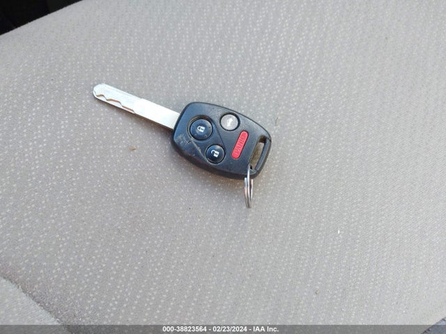 Продажа на аукционе авто 2013 Honda Civic Lx, vin: 19XFB2F52DE093684, номер лота: 38823564