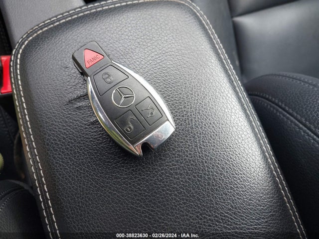 WDDSJ4GB9EN090768 Mercedes-Benz CLA 250 4MATIC