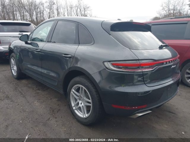 2019 PORSCHE MACAN WP1AA2A53KLB08149 Photo 2