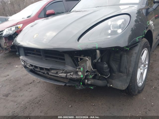 2019 PORSCHE MACAN WP1AA2A53KLB08149 Photo 5