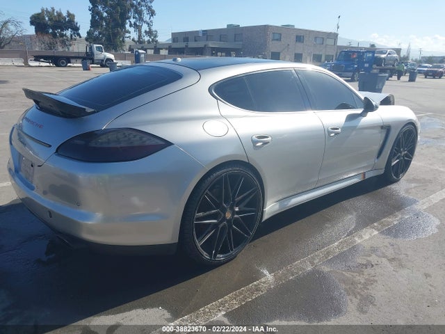 2011 PORSCHE PANAMERA WP0AA2A76BL012342 Photo 3