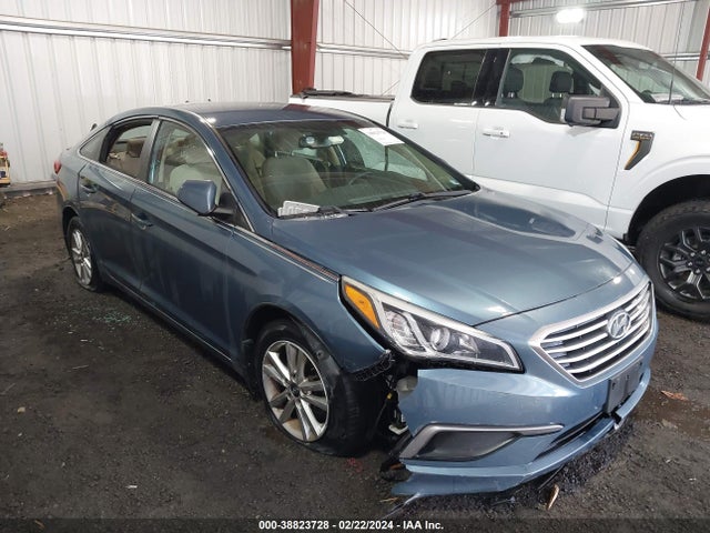 Hyundai SONATA SE 2017 5NPE24AF4HH437895 Image 1