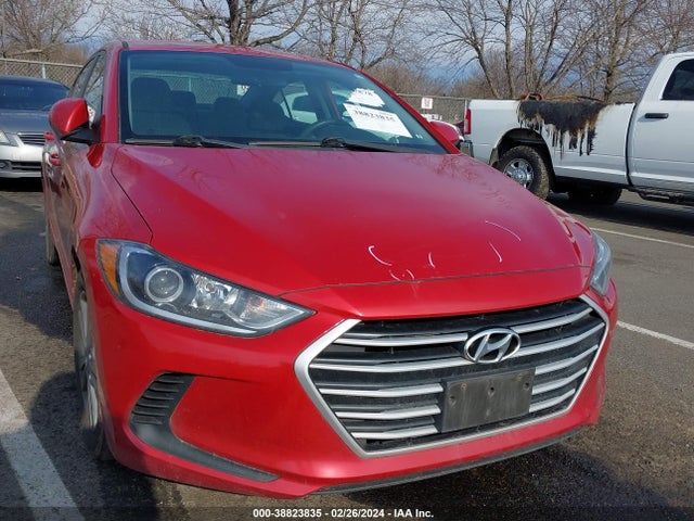 2018 5NPD84LF2JH239460 main image
