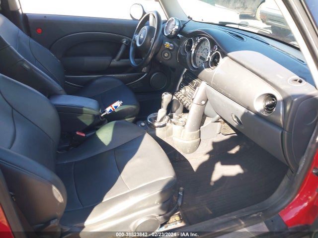 2005 MINI COOPER WMWRC33565TJ71328 Photo 4