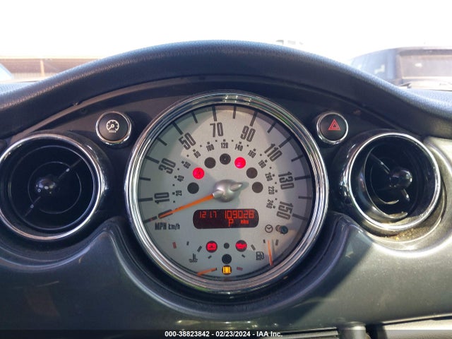 2005 MINI COOPER WMWRC33565TJ71328 Photo 6