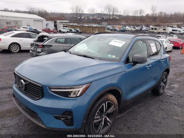 YV4L12UW1P2092140 Volvo Xc40 B5 Plus Dark Theme