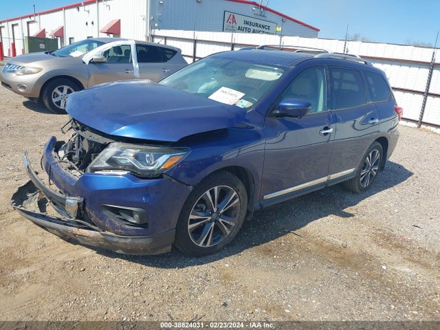Nissan Pathfinder Platinum 2017 5N1DR2MN9HC607903 Image 2