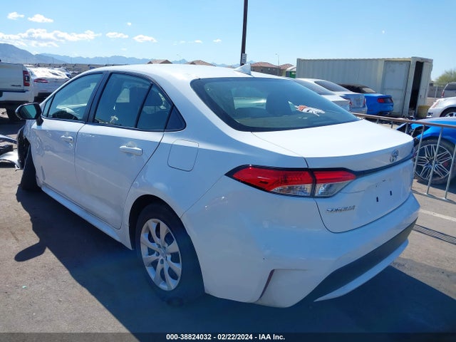 Toyota COROLLA LE 2021 JTDEPMAE3MJ161218 Image 3