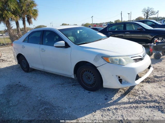 Toyota CAMRY LE 2014 4T4BF1FK7ER389162 Image 1