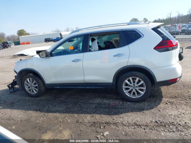 KNMAT2MV7JP567828 Nissan ROGUE SV