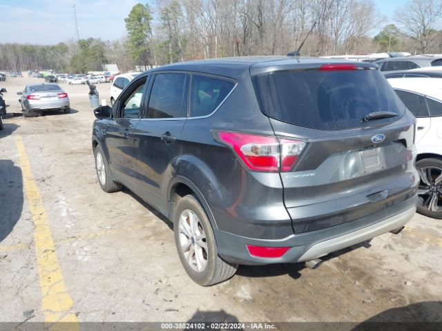 1FMCU0GD6HUA52517 Ford ESCAPE SE