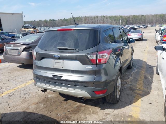 1FMCU0GD6HUA52517 Ford ESCAPE SE