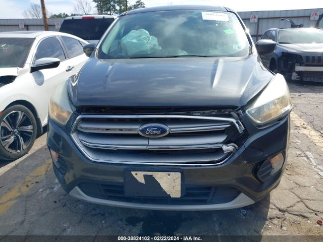 1FMCU0GD6HUA52517 Ford ESCAPE SE