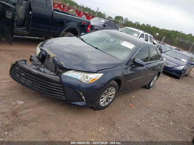 Toyota CAMRY LE 2015 4T1BF1FKXFU921435 Image 2