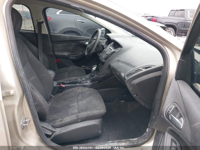 Ford FOCUS SE 2017 1FADP3F21HL232744 Image 5