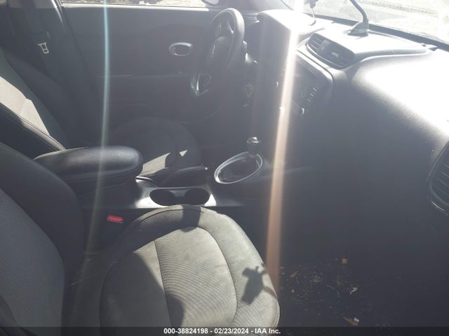 KIA SOUL + 2018 KNDJP3A54J7509223 Image 5