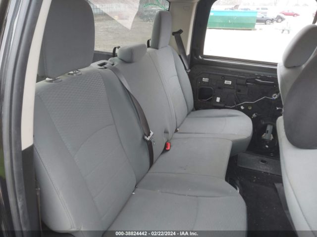 3C6RR6KT2JG129370 RAM 1500 Express  4x2 5'7 Box