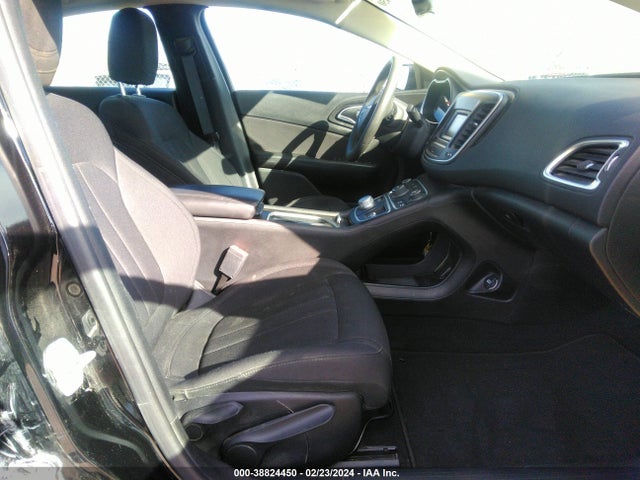 Chrysler 200 Limited 2017 1C3CCCAB9HN512221 Image 5