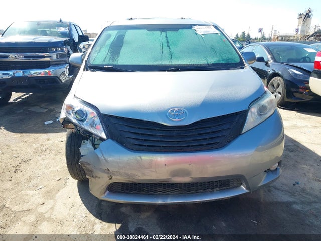 Toyota Sienna Xle 8 Passenger 2017 5TDYZ3DC7HS768050 Image 12