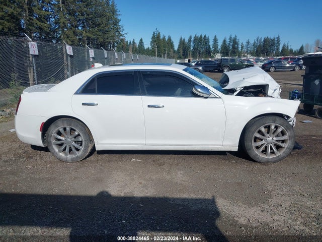 2C3CCAKG4JH296680 Chrysler 300 Limited Awd