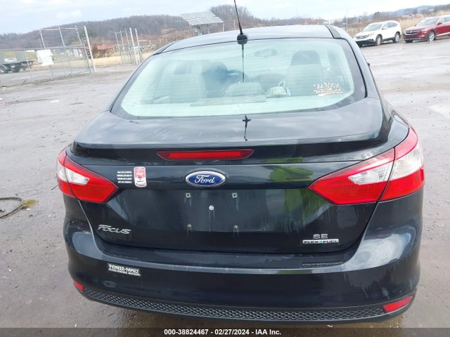 Ford FOCUS SE 2014 1FADP3F24EL148283 Image 16