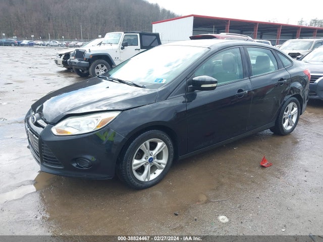 Ford FOCUS SE 2014 1FADP3F24EL148283 Image 2