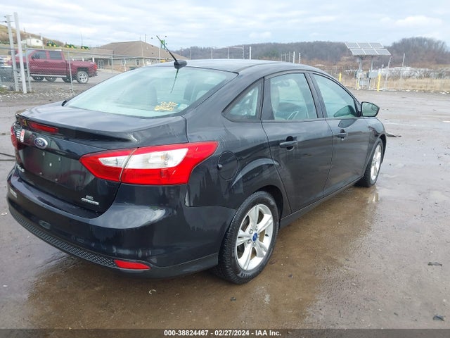 Ford FOCUS SE 2014 1FADP3F24EL148283 Image 4