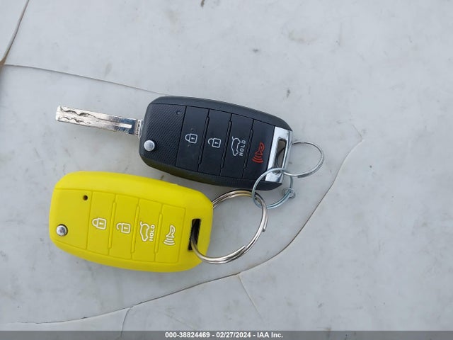 KIA SOUL + 2014 KNDJP3A59E7053421 Image 11