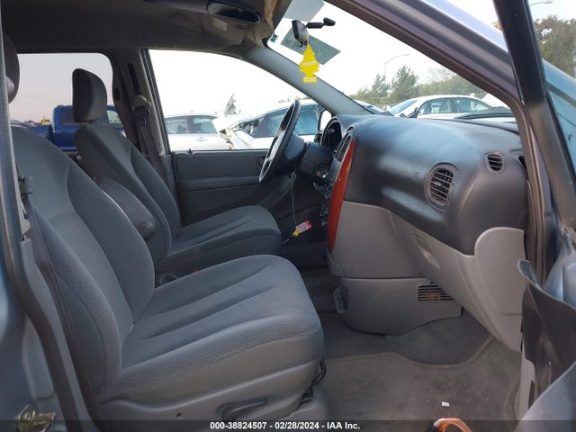 2005 CHRYSLER TOWN & COUNTRY VIN: 1C4GP45R35B354549