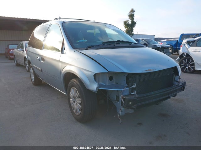 2005 CHRYSLER TOWN & COUNTRY VIN: 1C4GP45R35B354549