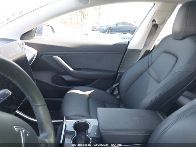 2018 TESLA MODEL 3 5YJ3E1EB7JF115034 Photo 4