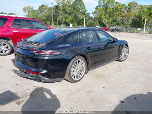 WP0AB2A71HL122706 Porsche Panamera 4s