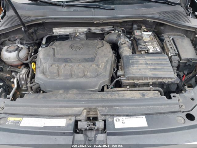 2018 VOLKSWAGEN TIGUAN 3VV4B7AX2JM133648 Photo 9