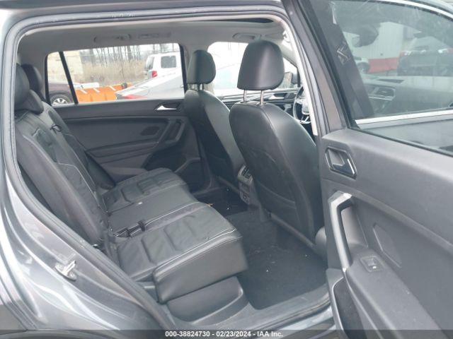 2018 VOLKSWAGEN TIGUAN 3VV4B7AX2JM133648 Photo 7