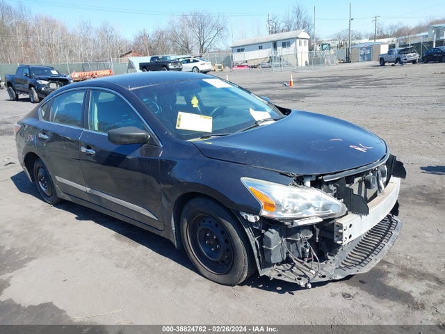 Nissan Altima 2.5 S 2015 1N4AL3AP1FN345970 головне зображення