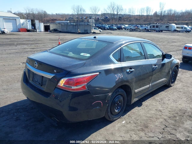 Nissan Altima 2.5 S 2015 1N4AL3AP1FN345970 Image 4