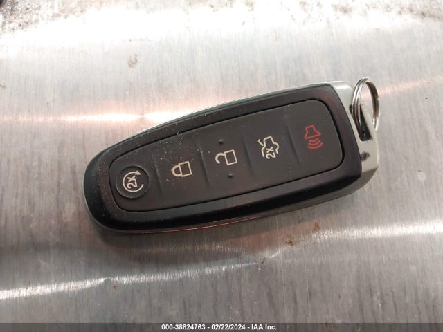 1FAHP2J8XHG124445 Ford Taurus Limited