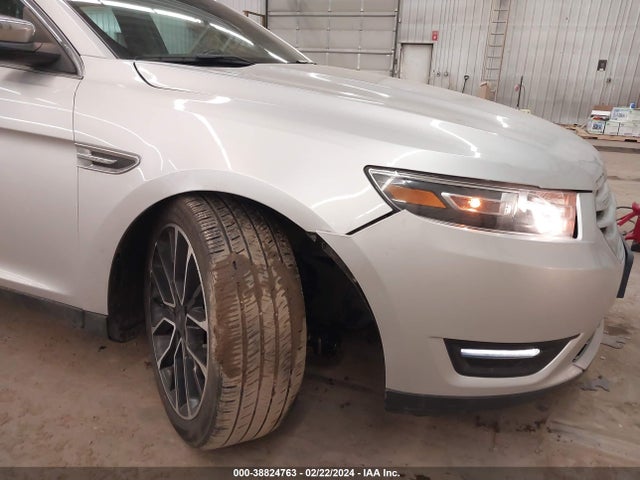 1FAHP2J8XHG124445 Ford Taurus Limited