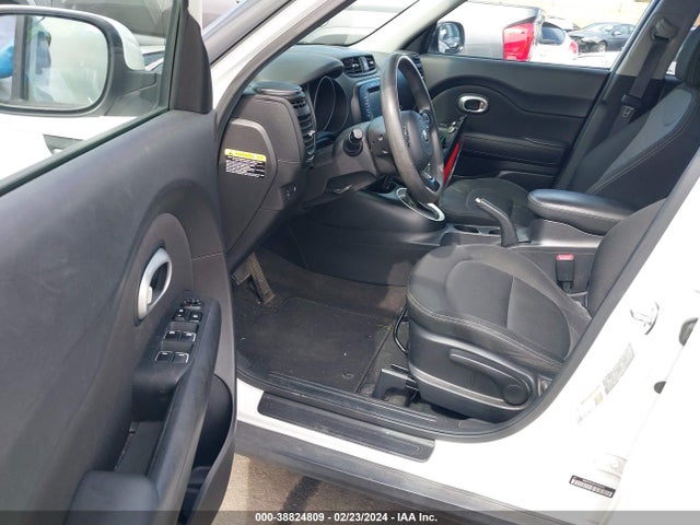 KIA SOUL + 2019 KNDJP3A5XK7643638 Image 5