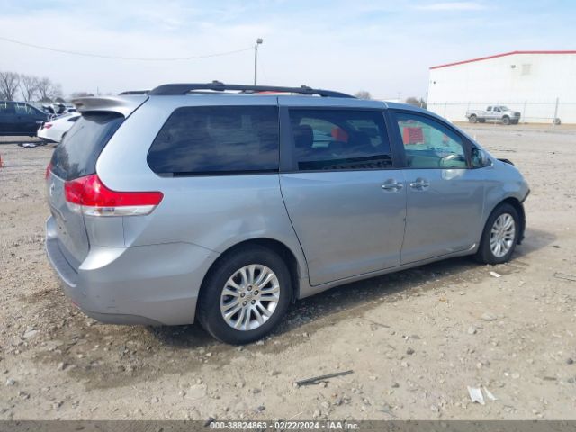5TDYK3DC8ES514489 Toyota Sienna Xle V6 8 Passenger