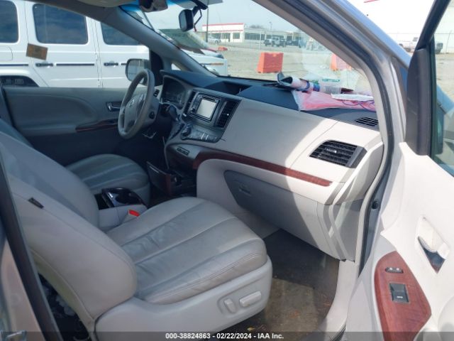 5TDYK3DC8ES514489 Toyota Sienna Xle V6 8 Passenger