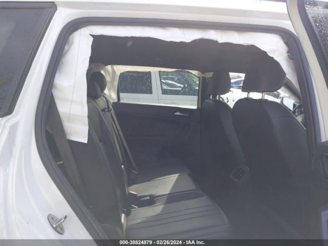 3VVCB7AX0NM079185 Volkswagen Tiguan 2.0t Se R-line Black
