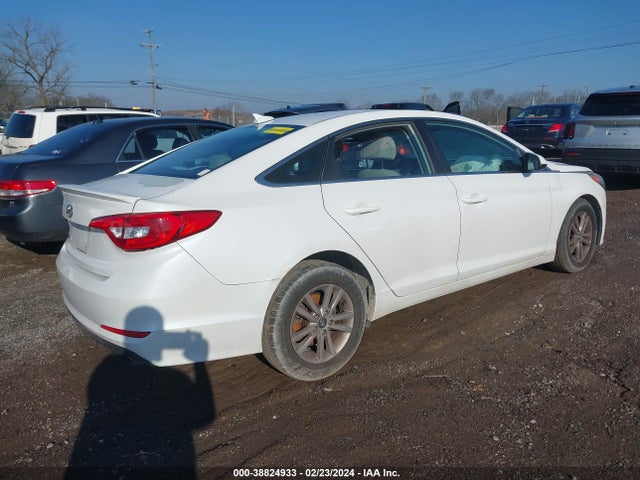Hyundai SONATA SE 2015 5NPE24AF4FH122558 Image 4